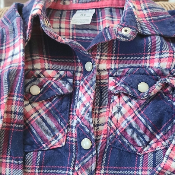 3 flannel shirts - Picture 5 of 9